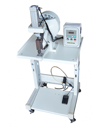Máquina Semi-Automática de Tachas com Garra